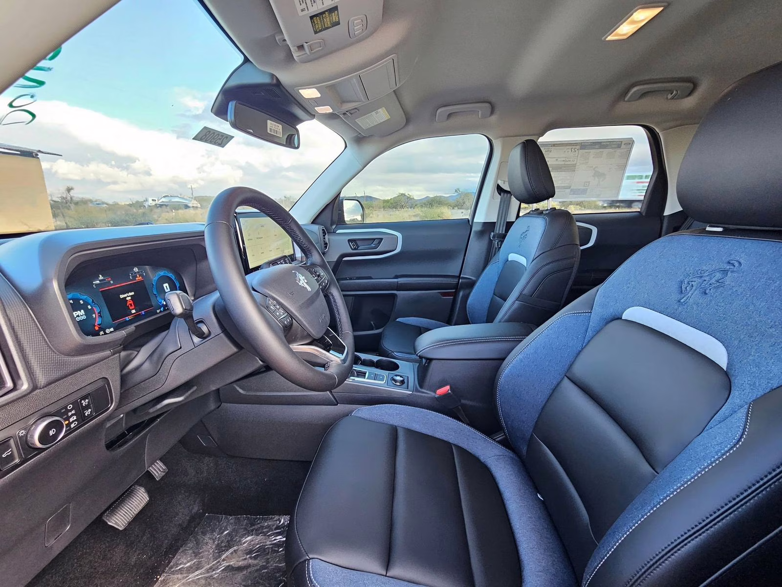 2025 Gray Metallic Ford Bronco Sport Outer Banks 4X4 SUV