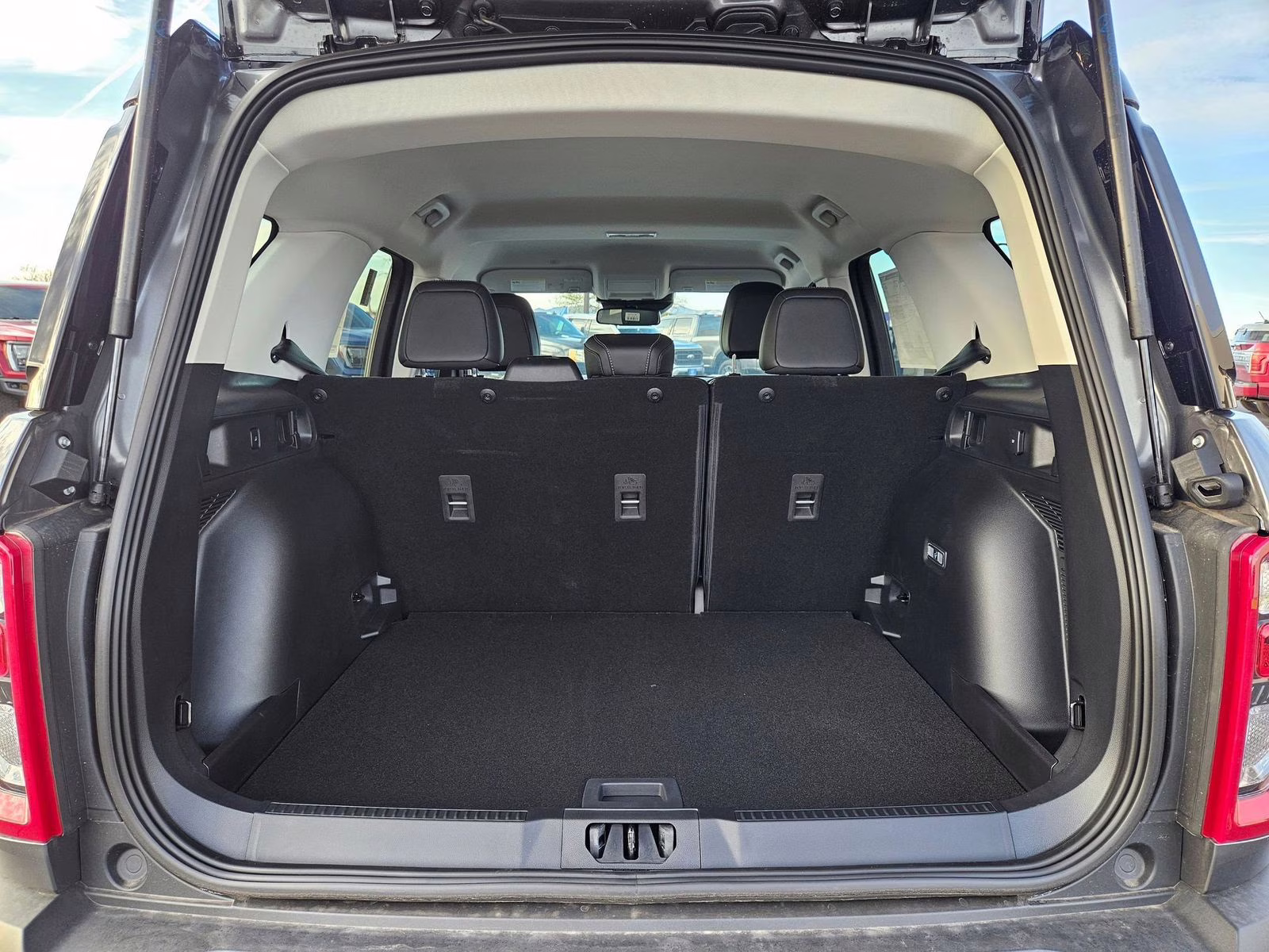 2025 Gray Metallic Ford Bronco Sport Outer Banks 4X4 SUV