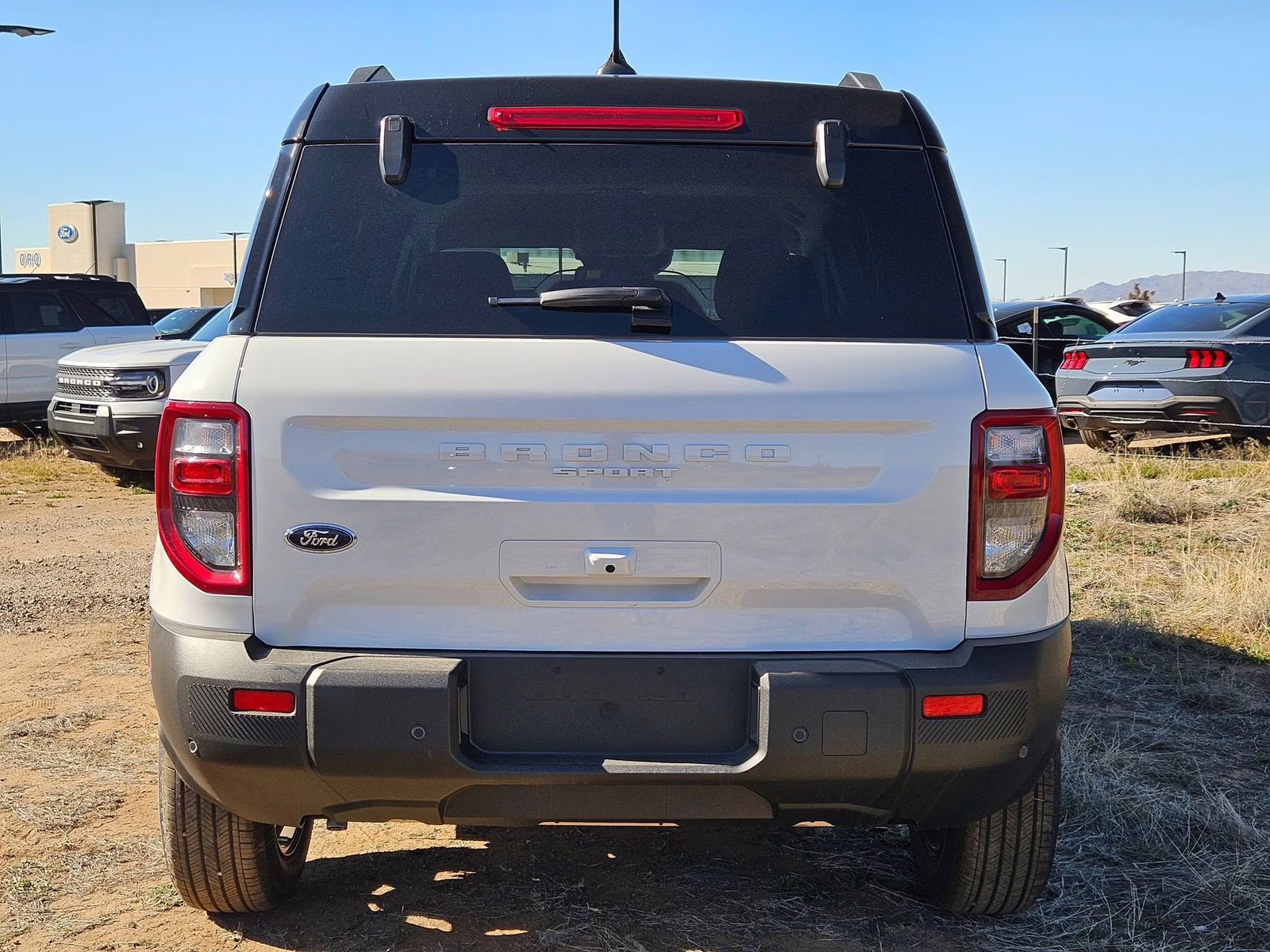 2025 Oxford White Ford Bronco Sport Outer Banks 4X4 SUV
