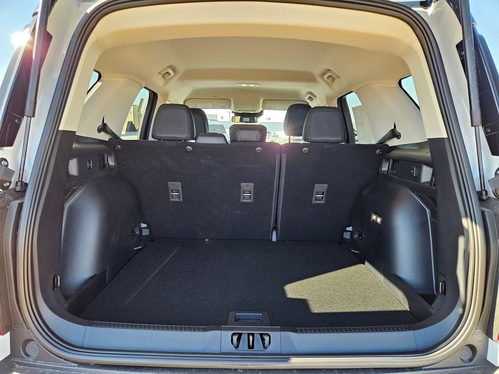 2025 Oxford White Ford Bronco Sport Outer Banks 4X4 SUV