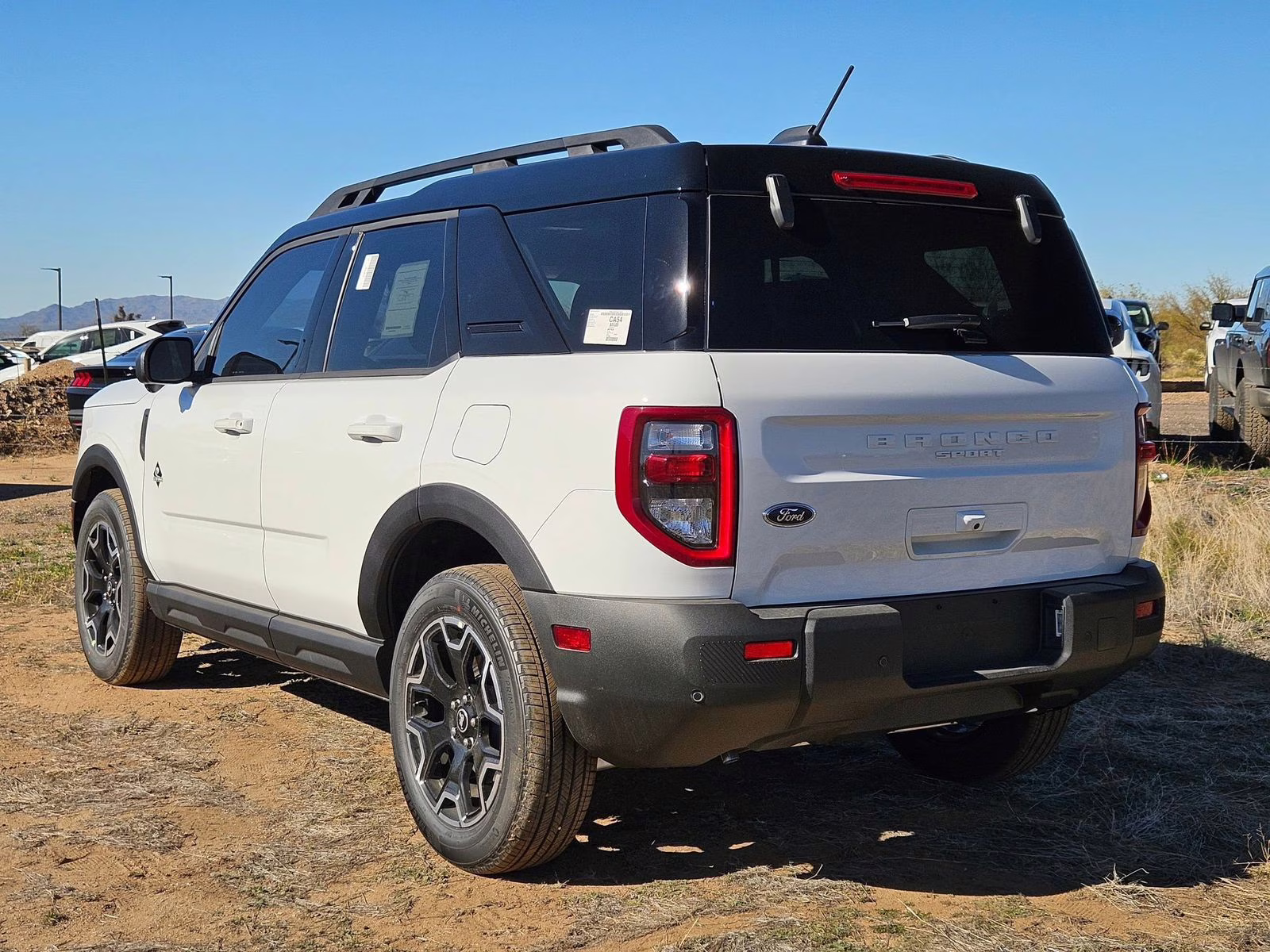 2025 Oxford White Ford Bronco Sport Outer Banks 4X4 SUV