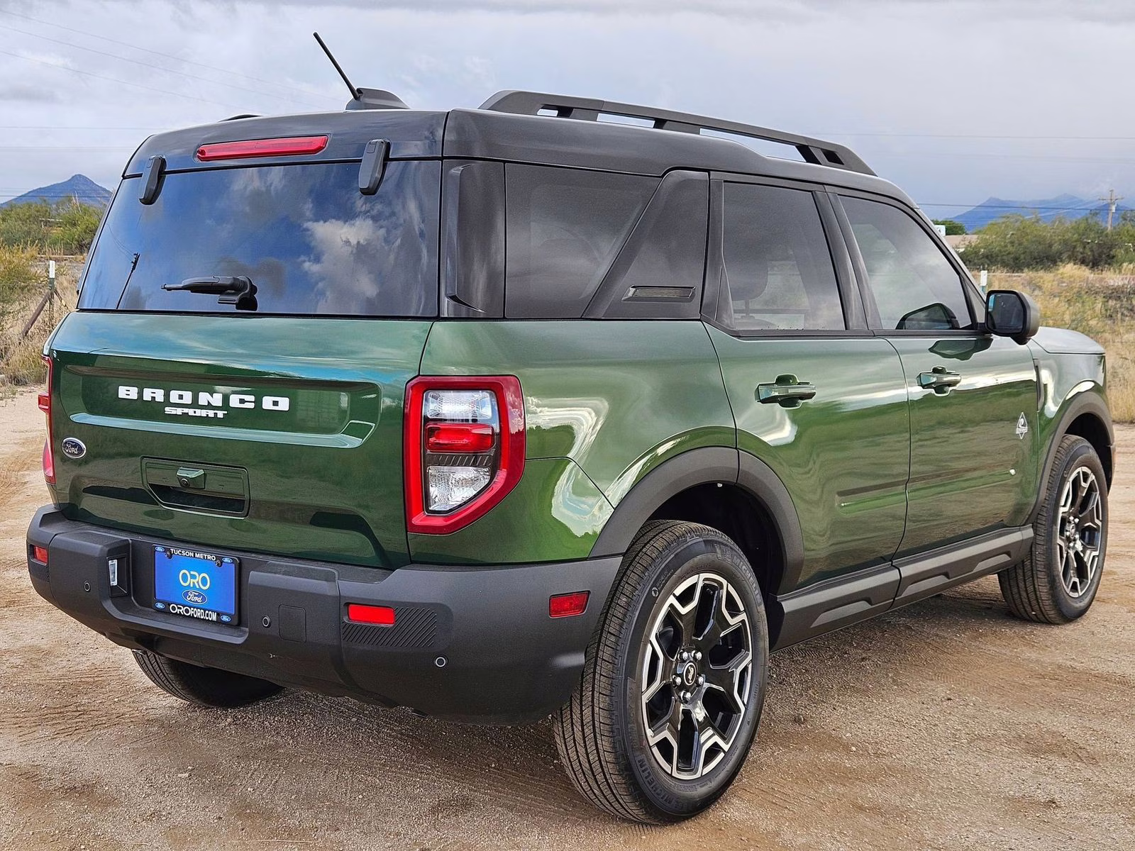 2025 Green Metallic Ford Bronco Sport Outer Banks 4X4 SUV
