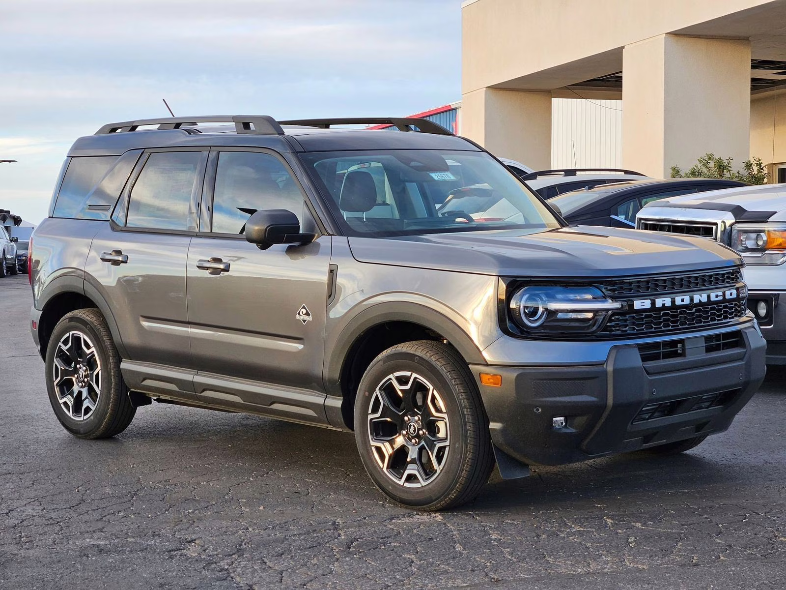 2025 Gray Metallic Ford Bronco Sport Outer Banks 4X4 SUV