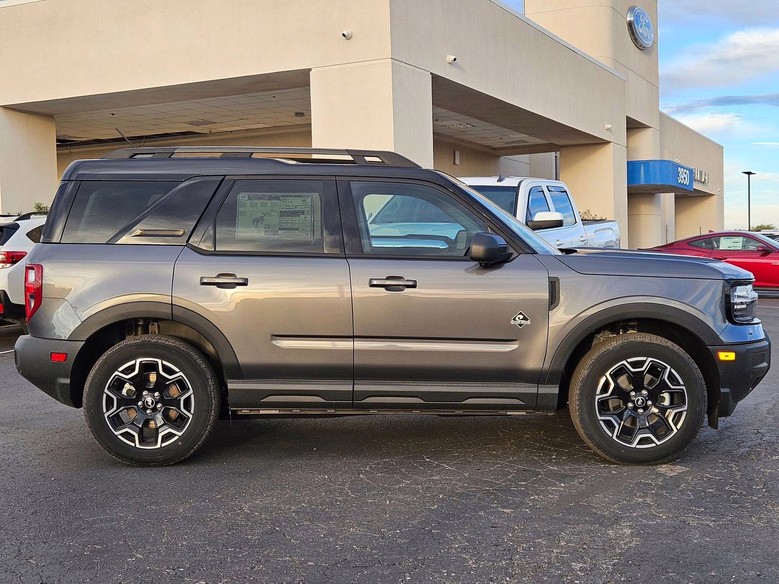 2025 Gray Metallic Ford Bronco Sport Outer Banks 4X4 SUV