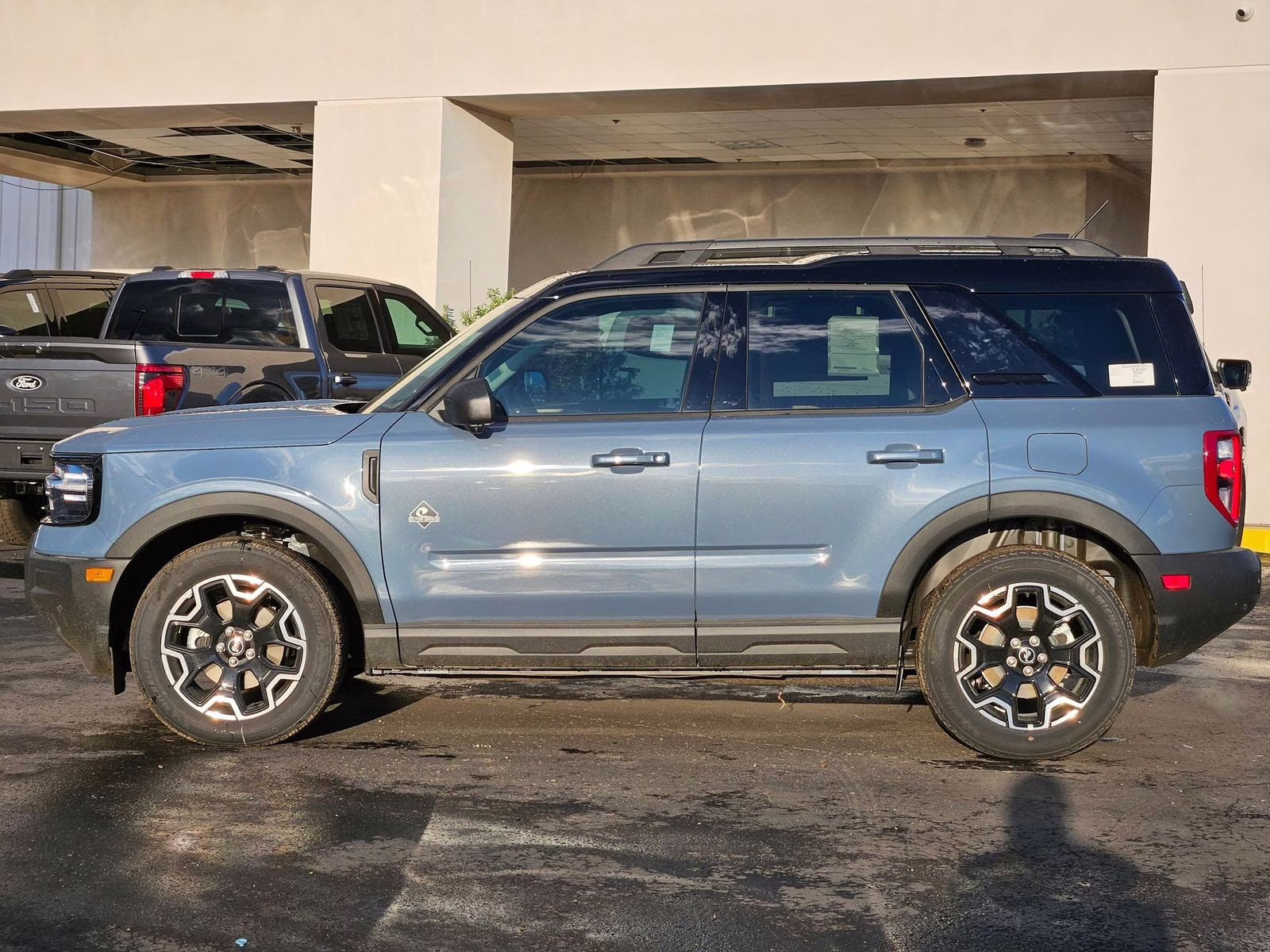 2025 Azure Gray Metallic Ford Bronco Sport Outer Banks 4X4 SUV
