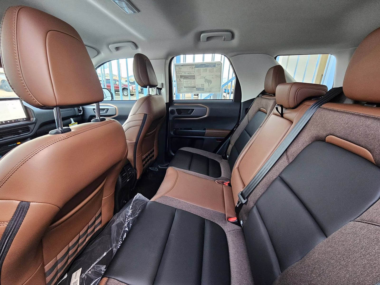 2025 Oxford White Ford Bronco Sport Outer Banks 4X4 SUV