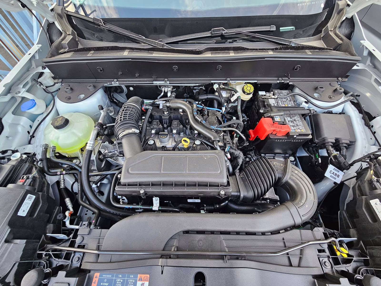 2025 Oxford White Ford Bronco Sport Outer Banks 4X4 SUV