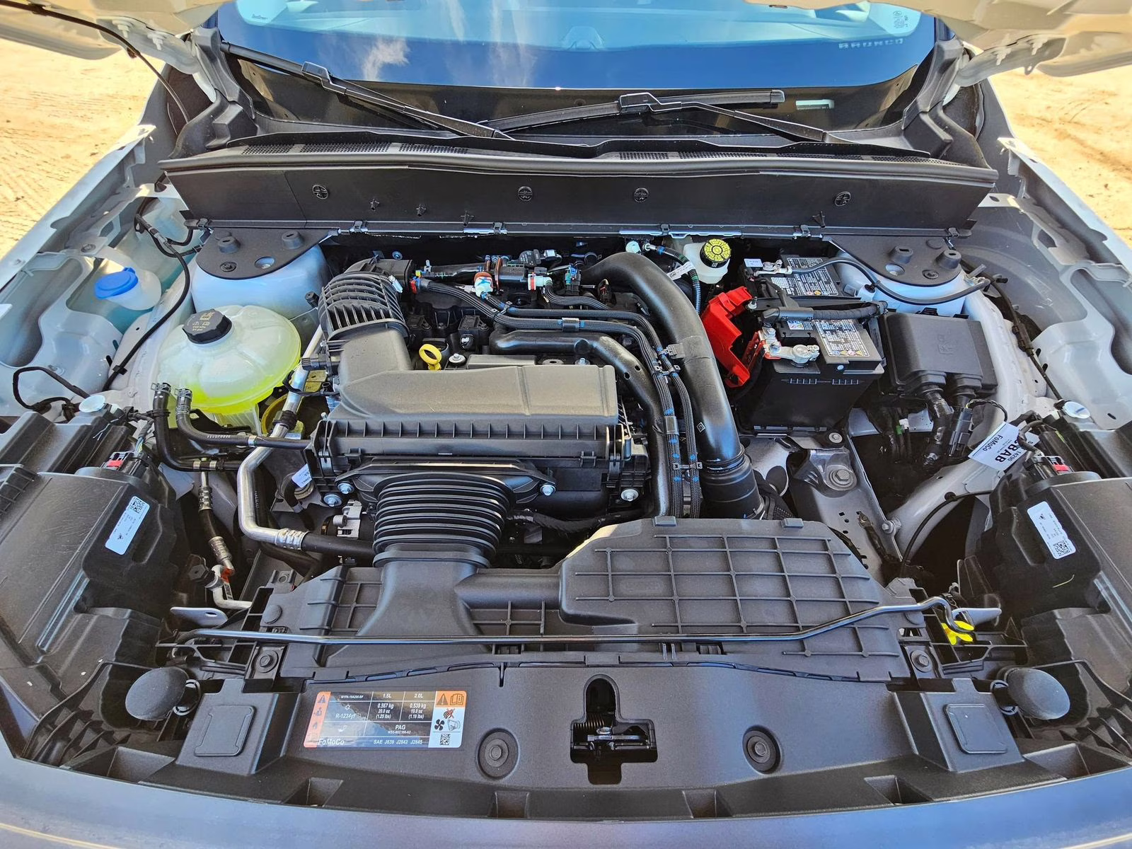 2025 Oxford White Ford Bronco Sport Badlands 4X4 SUV