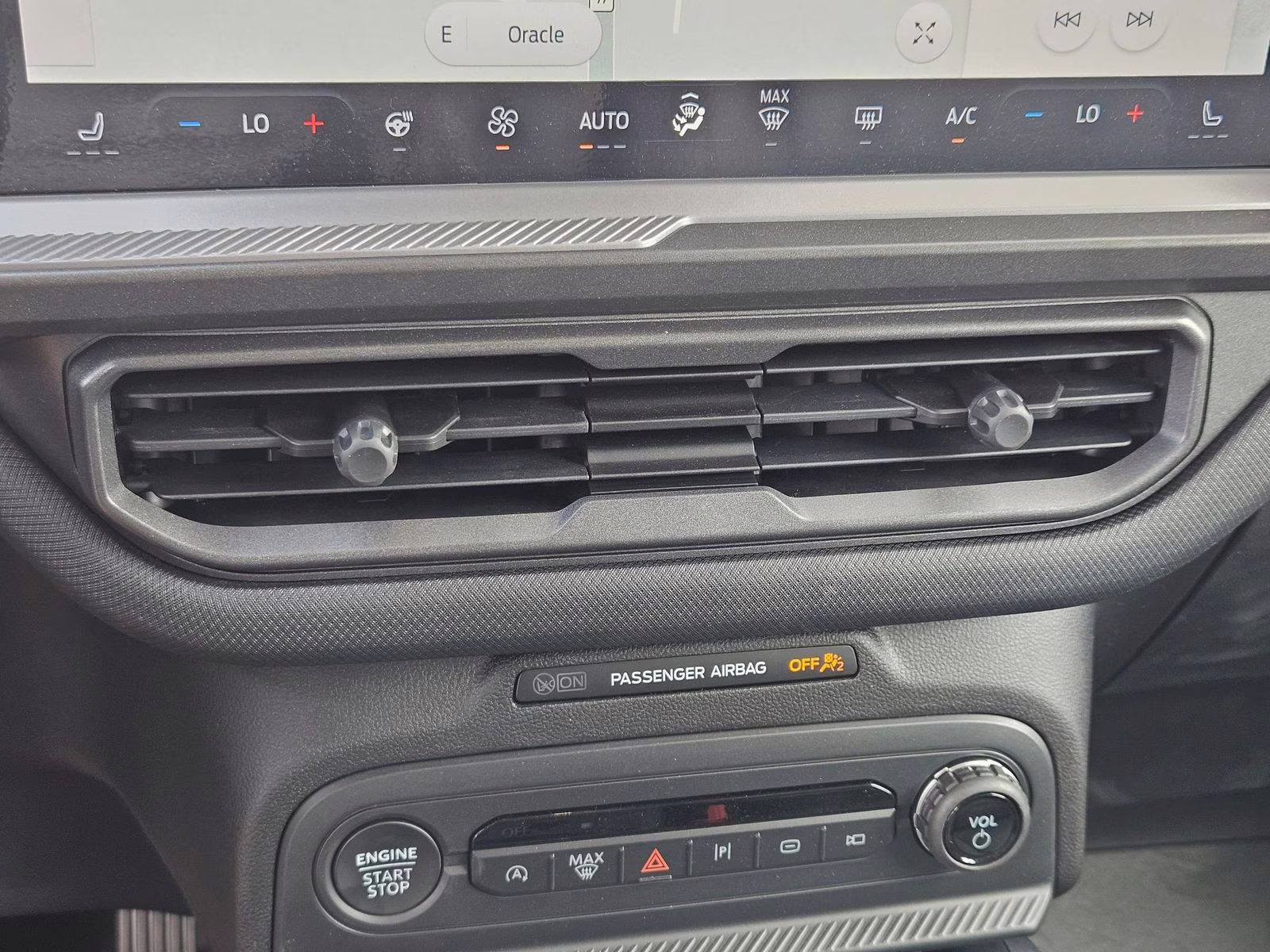 2025 Oxford White Ford Bronco Sport Badlands 4X4 SUV