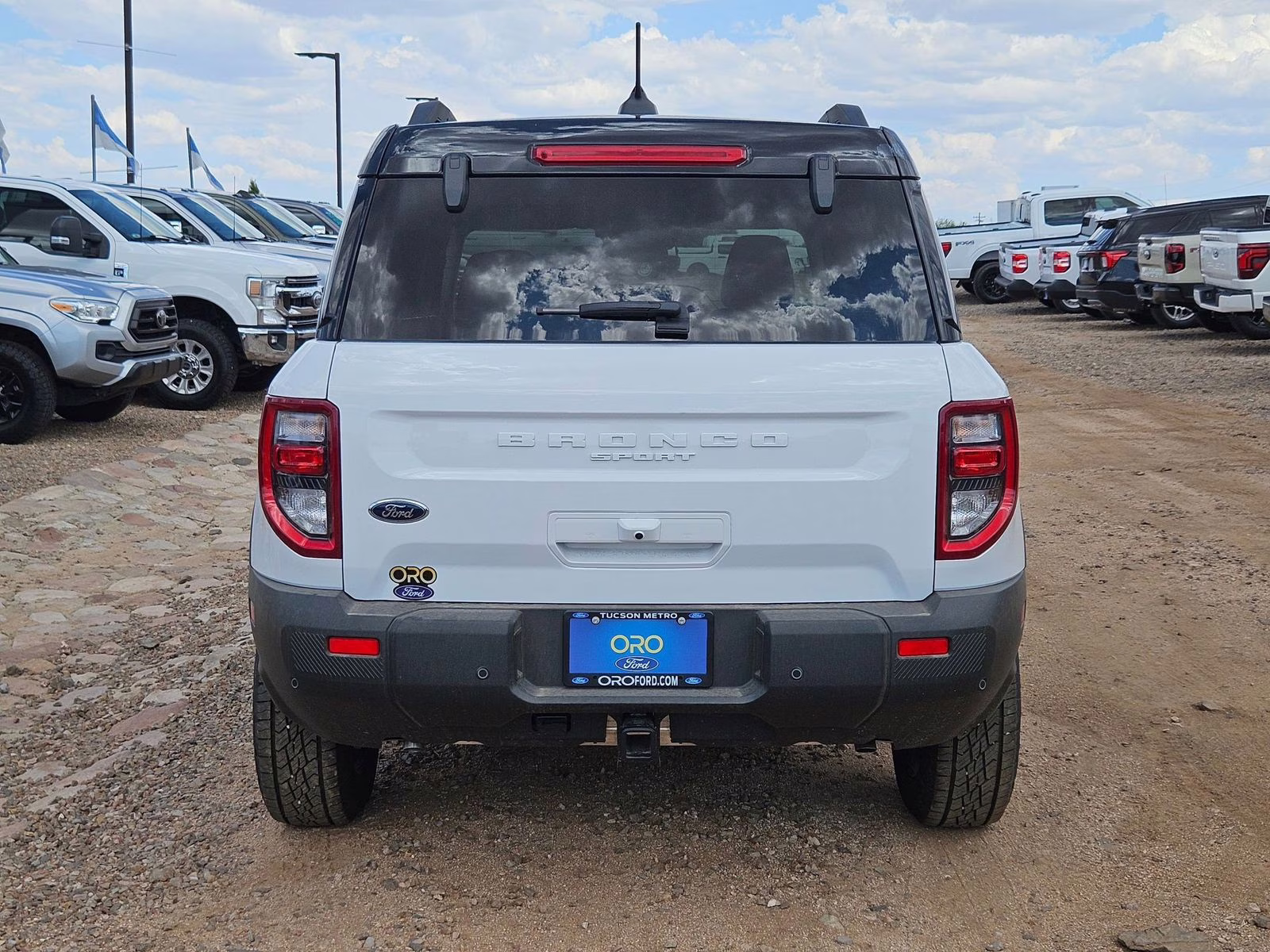 2025 Oxford White Ford Bronco Sport Badlands 4X4 SUV