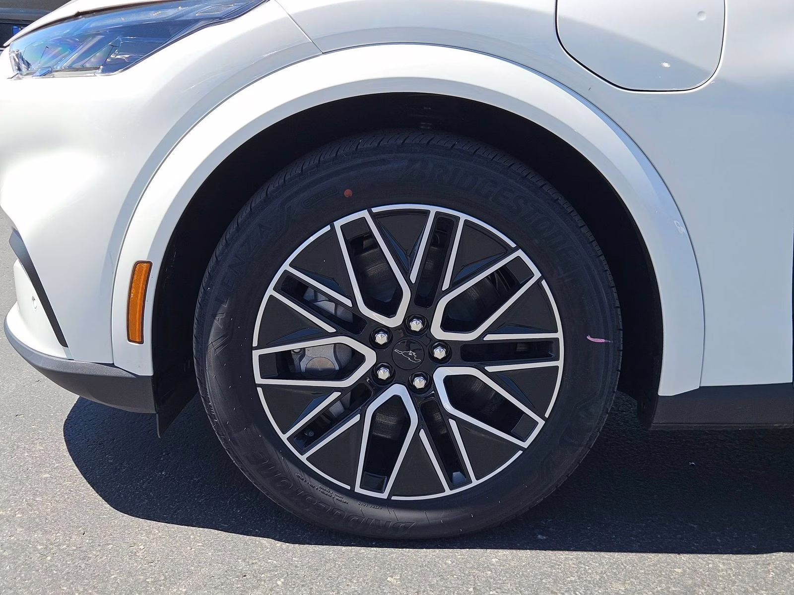 2025 White Metallic Ford Mustang Mach-E Premium RWD SUV