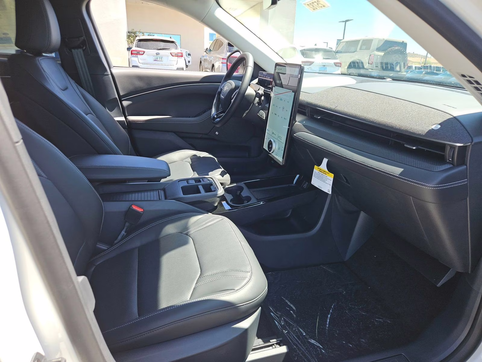 2025 White Metallic Ford Mustang Mach-E Premium RWD SUV