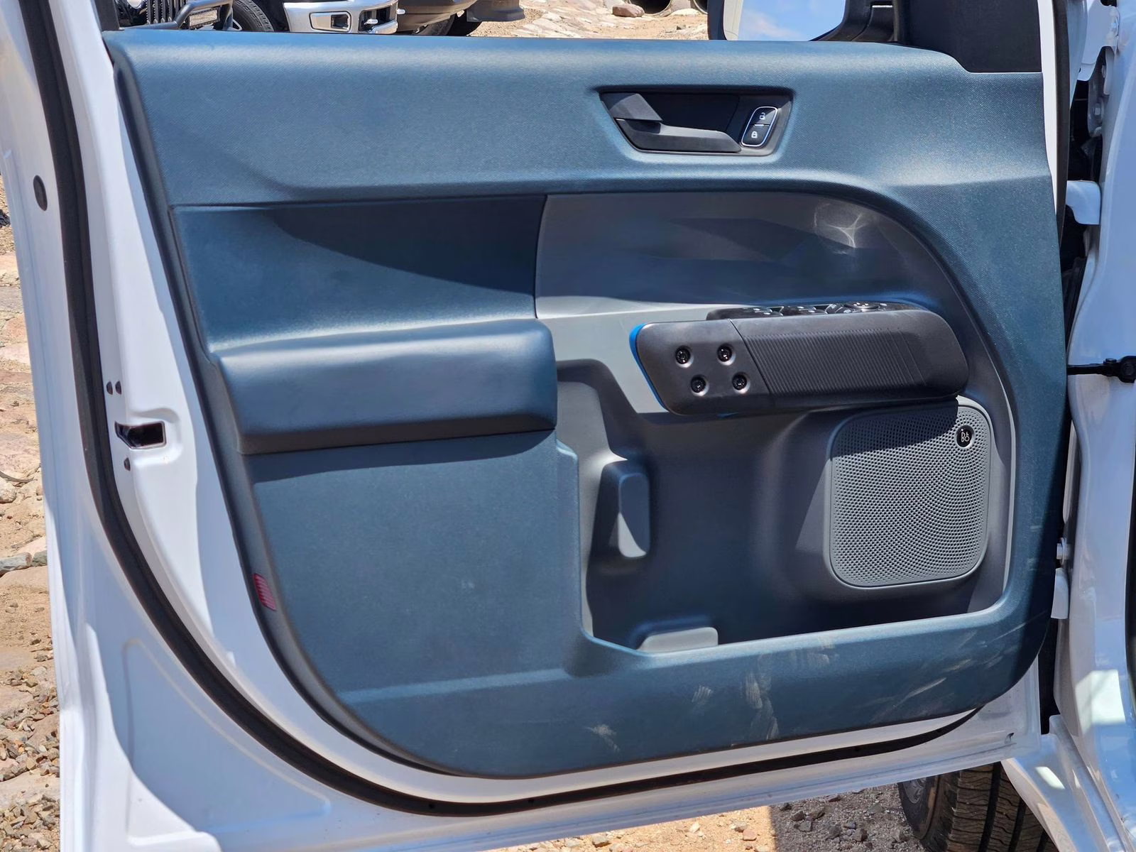 2025 Oxford White Ford Maverick Lobo AWD Truck