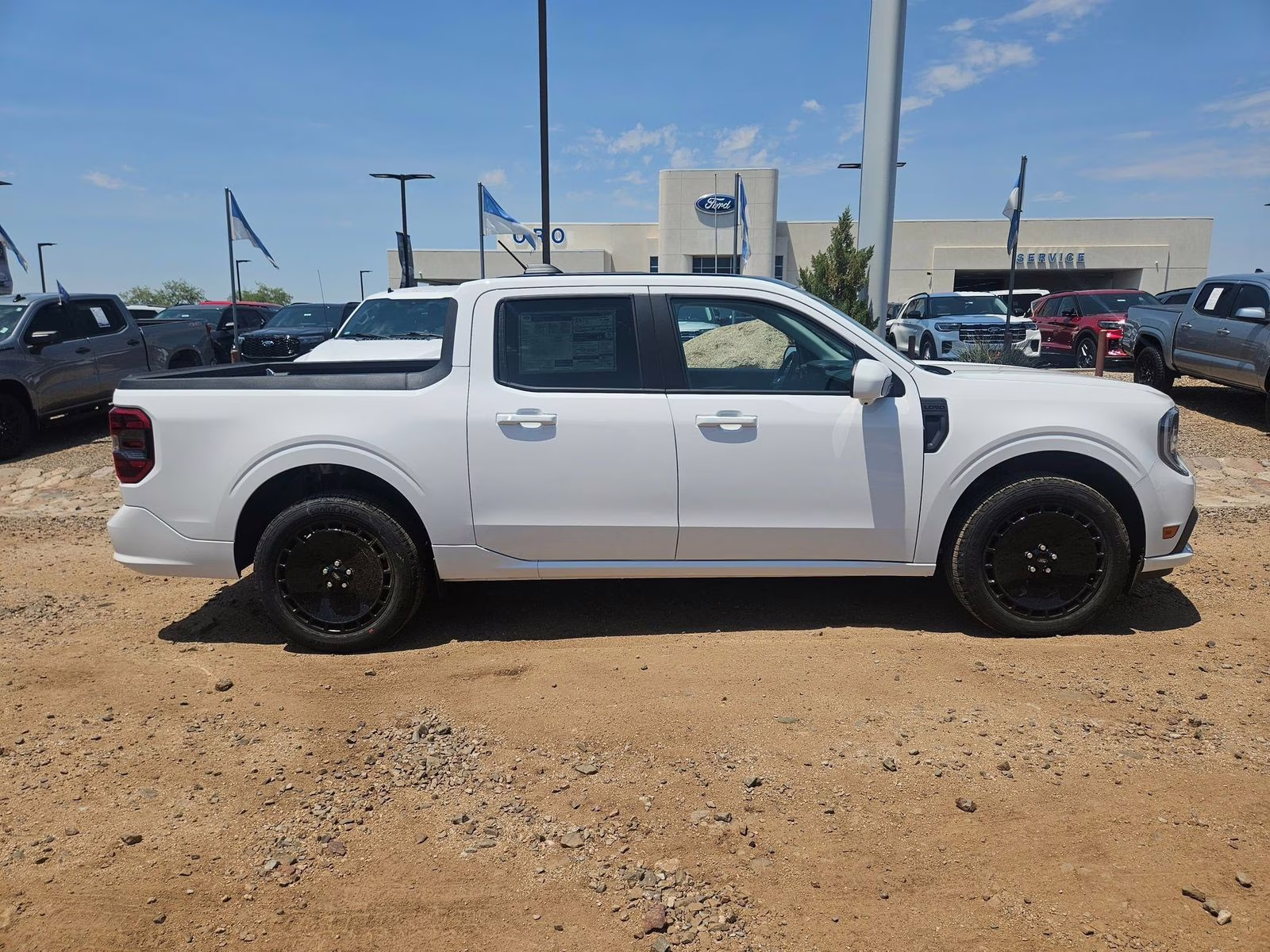 2025 Oxford White Ford Maverick Lobo AWD Truck
