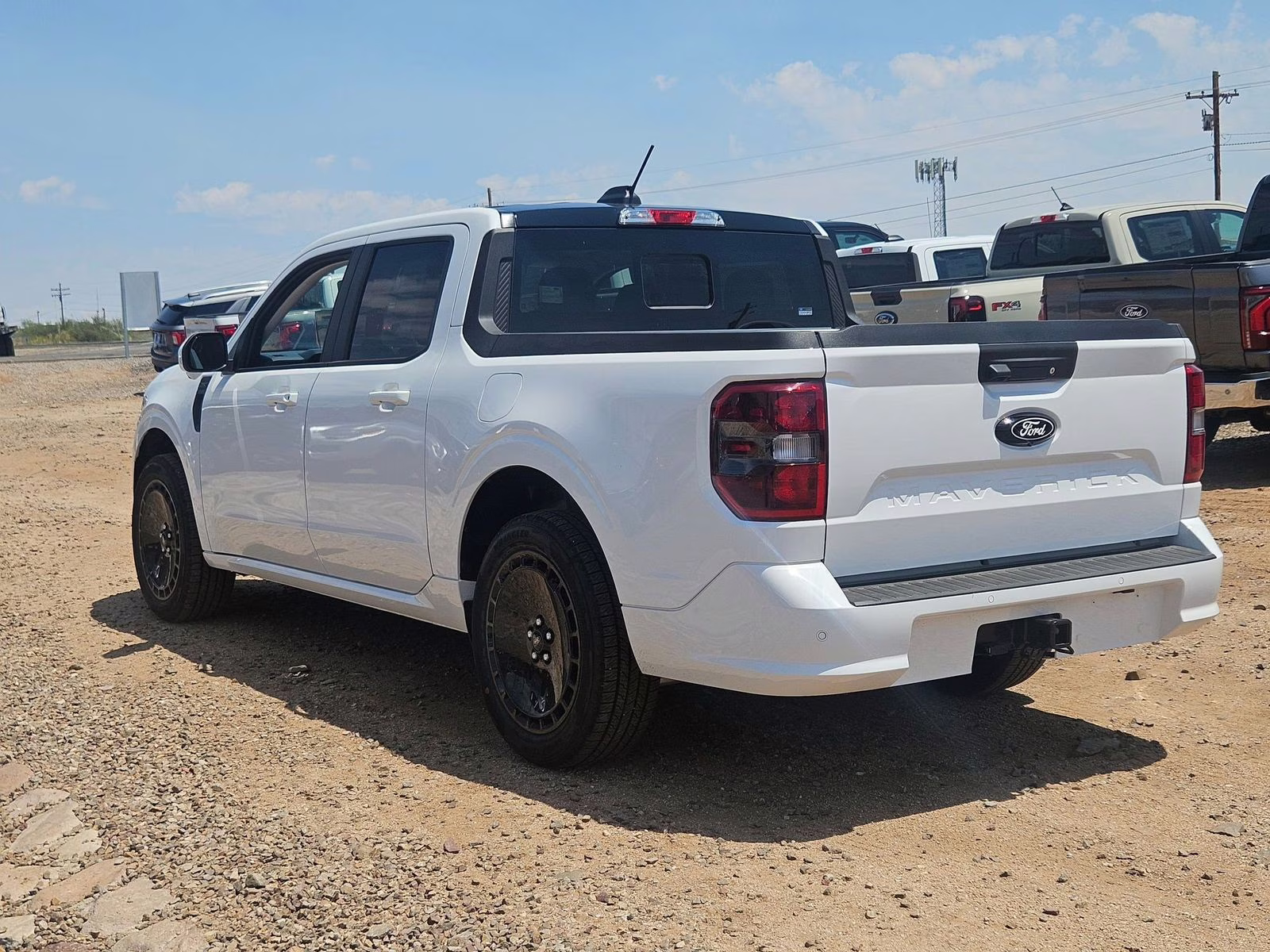 2025 Oxford White Ford Maverick Lobo AWD Truck
