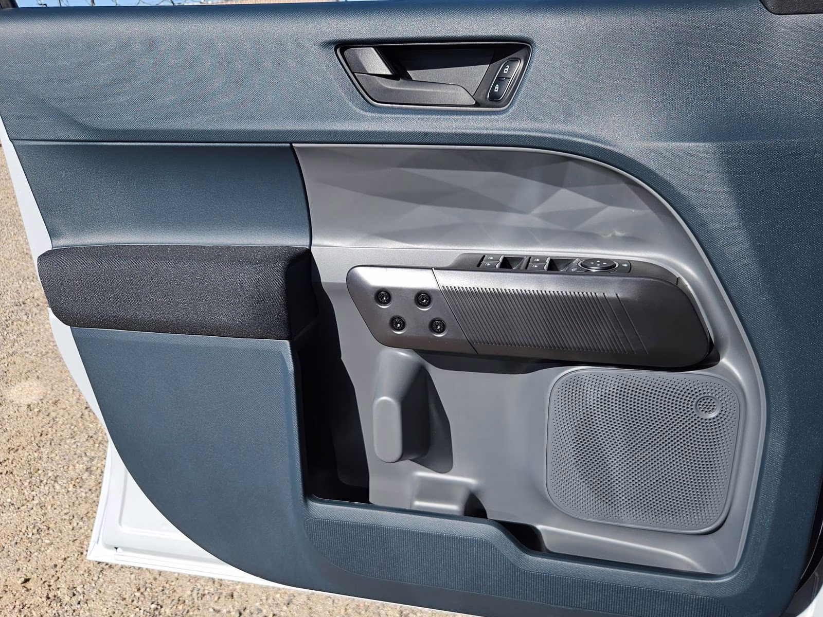 2026 White Metallic Ford Maverick XL AWD Truck