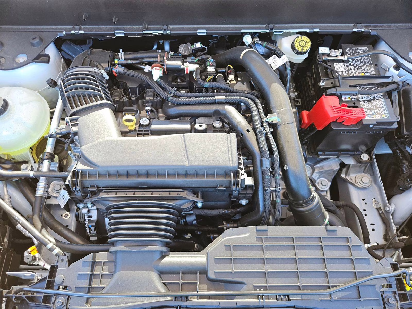 2026 Oxford White Ford Maverick XLT AWD Truck