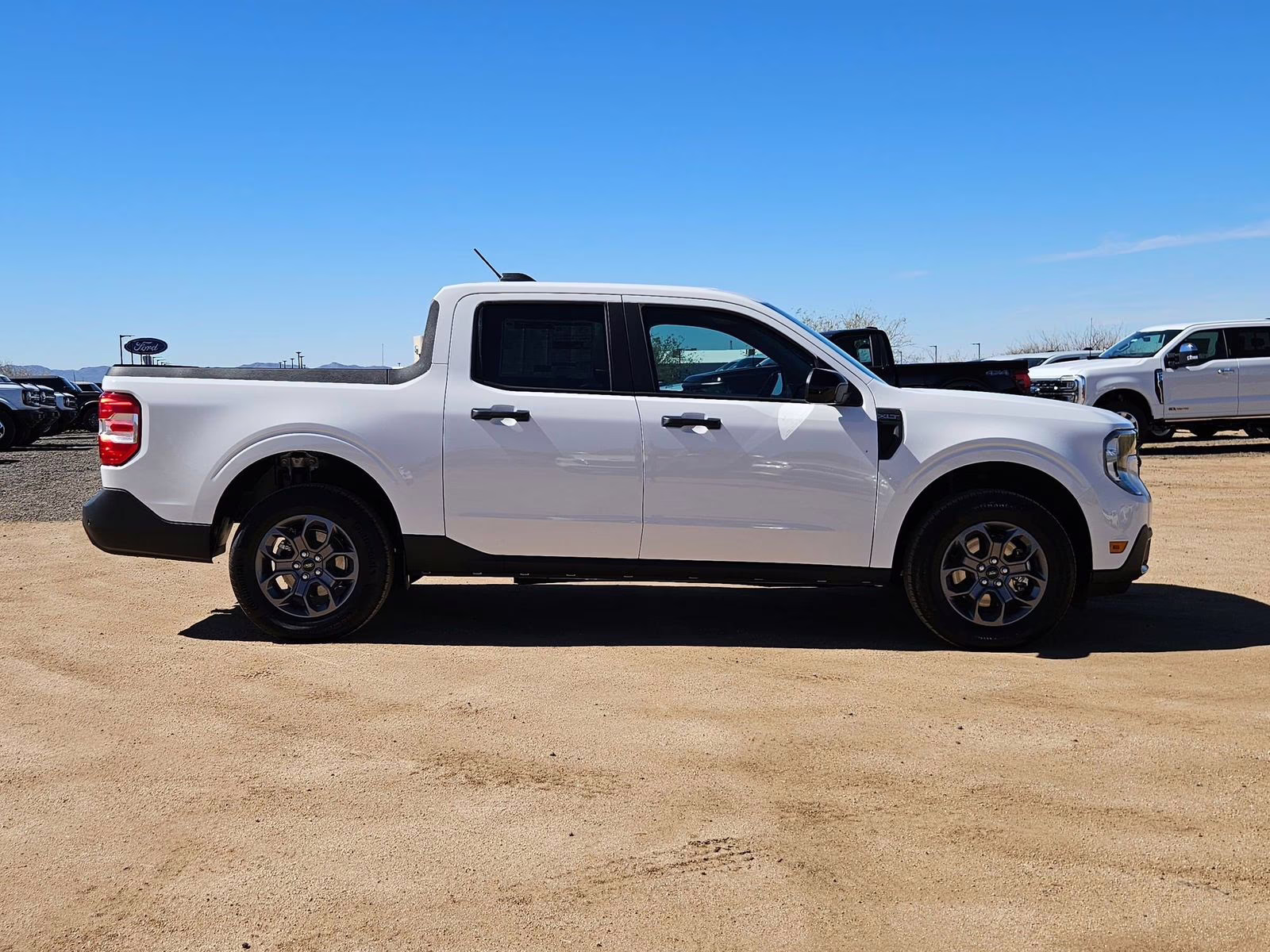 2026 Oxford White Ford Maverick XLT AWD Truck