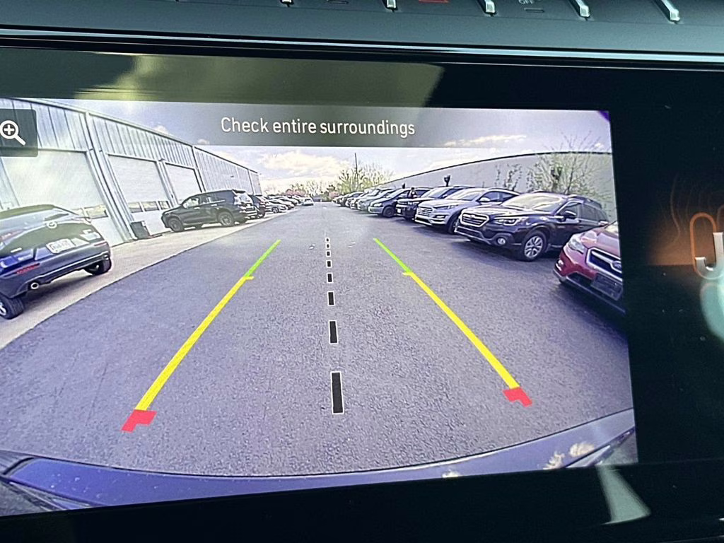 2026 Diamond Black Crystal Pearlcoat Jeep Grand Cherokee Laredo 4X4 SUV