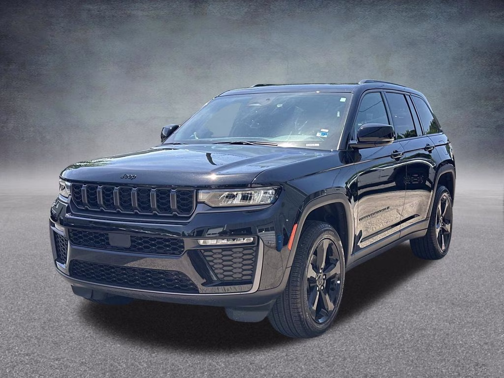 2026 Diamond Black Crystal Pearlcoat Jeep Grand Cherokee Limited 4X4 SUV