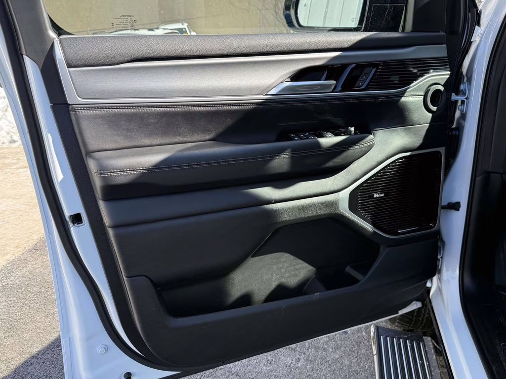 2026 Bright White Clearcoat Jeep Grand Wagoneer Limited Altitude 4X4 SUV