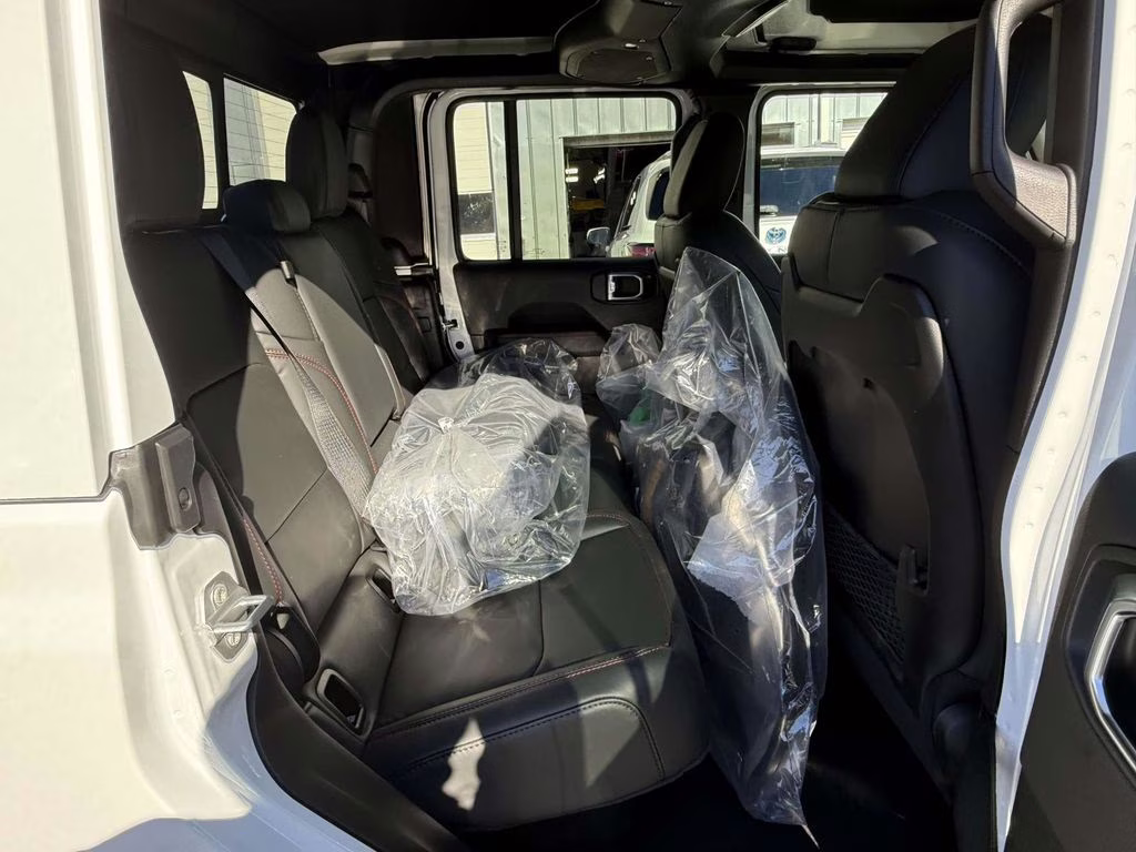 2026 Bright White Clearcoat Jeep Gladiator Rubicon 4X4 Truck