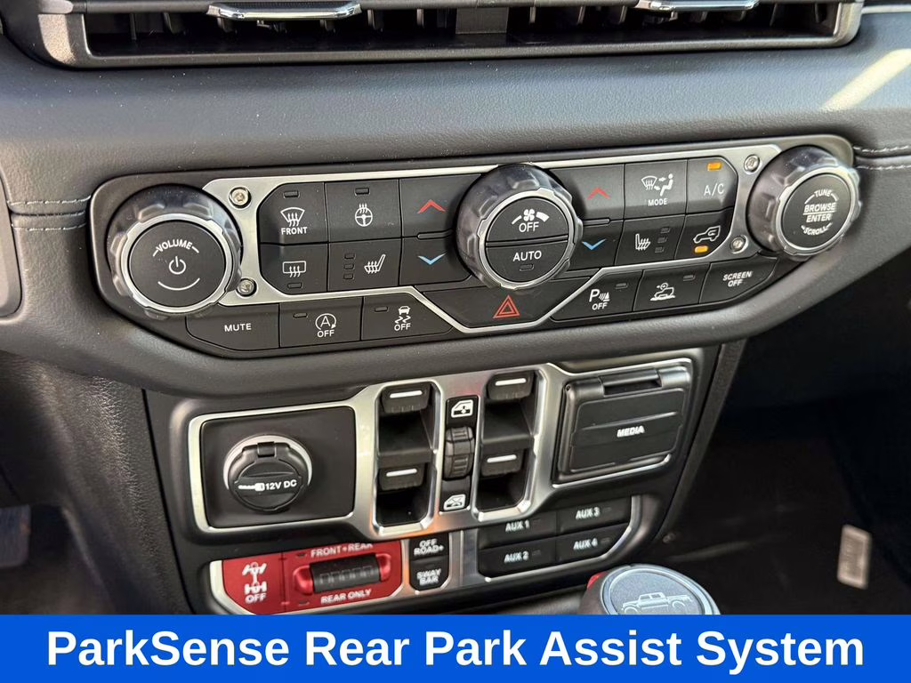 2026 Bright White Clearcoat Jeep Gladiator Rubicon 4X4 Truck