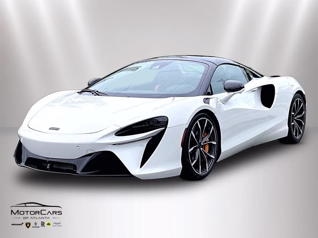 2025 McLaren Artura 3.0's photo