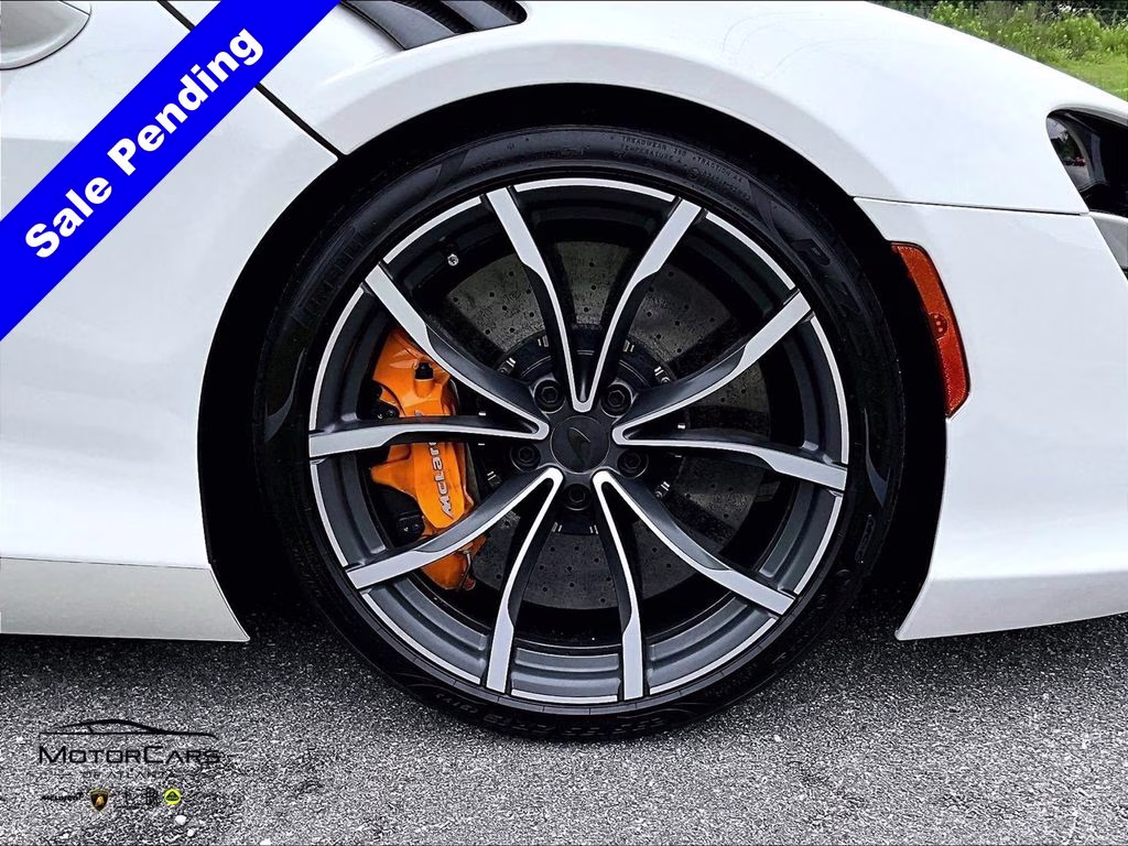 2025 White McLaren Artura Carbon Fiber Exterior Pack RWD Convertible
