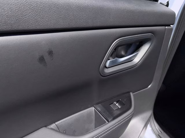 2026 Everest White Pearl Tricoat Nissan Rogue SV FWD SUV