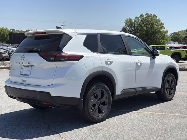 2026 Everest White Pearl Tricoat Nissan Rogue SV FWD SUV