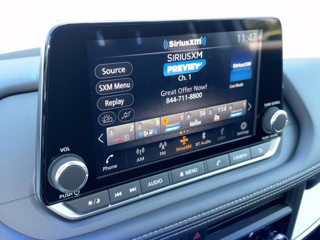 2026 Everest White Pearl Tricoat Nissan Rogue SV FWD SUV