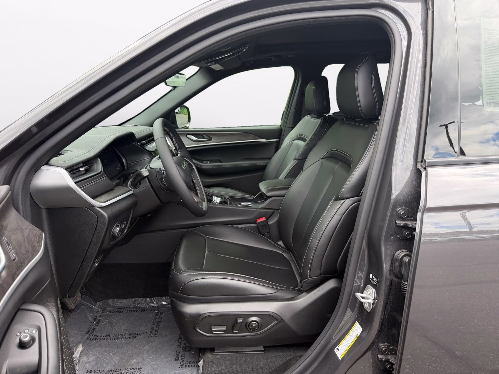 2026 Baltic Gray Metallic Clearcoat Jeep Grand Cherokee Limited 4X4 SUV