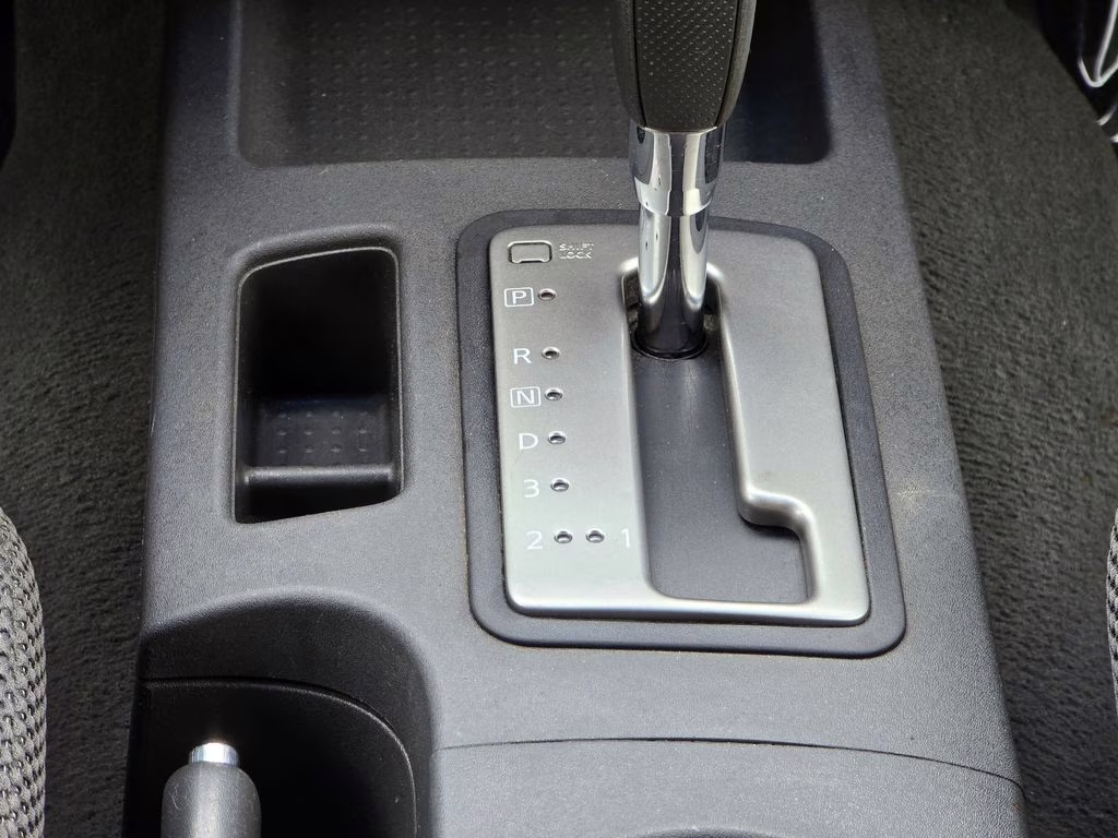 2008 Avalanche Nissan Xterra S 4X4 SUV