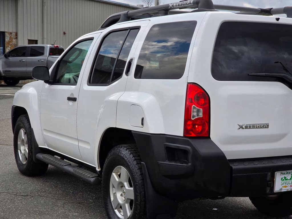 2008 Avalanche Nissan Xterra S 4X4 SUV