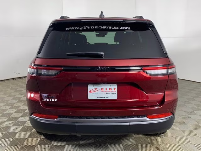 2026 Velvet Red Pearlcoat Jeep Grand Cherokee Altitude 4X4 SUV