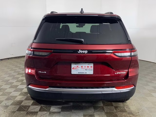 2026 Velvet Red Pearlcoat Jeep Grand Cherokee Limited 4X4 SUV