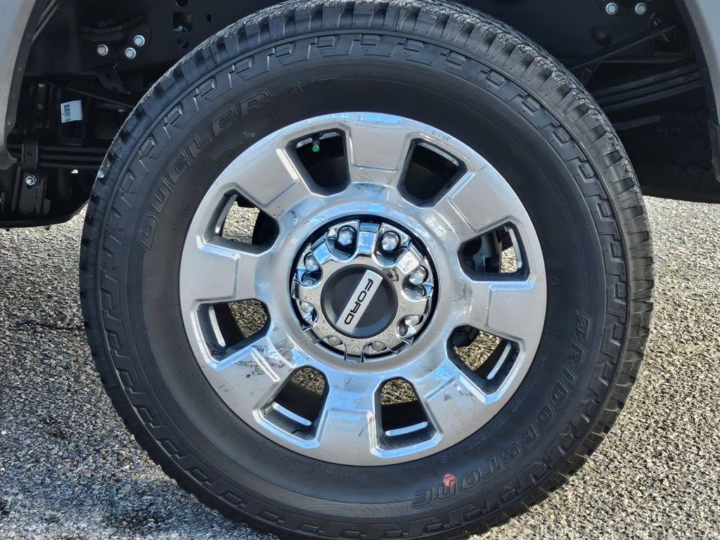 2025 Carbonized Gray Metallic Ford Super Duty F-350 SRW Lariat 4X4 Truck