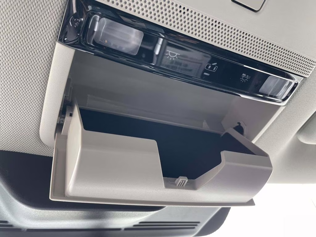 2026 Aspen White Tricoat Nissan Armada SV 4X4 SUV