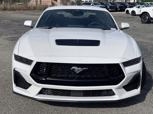 2026 Oxford White Ford Mustang GT RWD Coupe