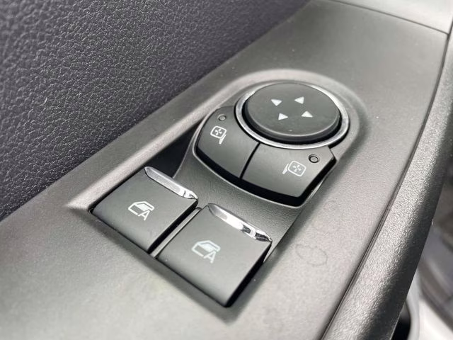 2026 Oxford White Ford Super Duty F-550 DRW XL RWD Chassis