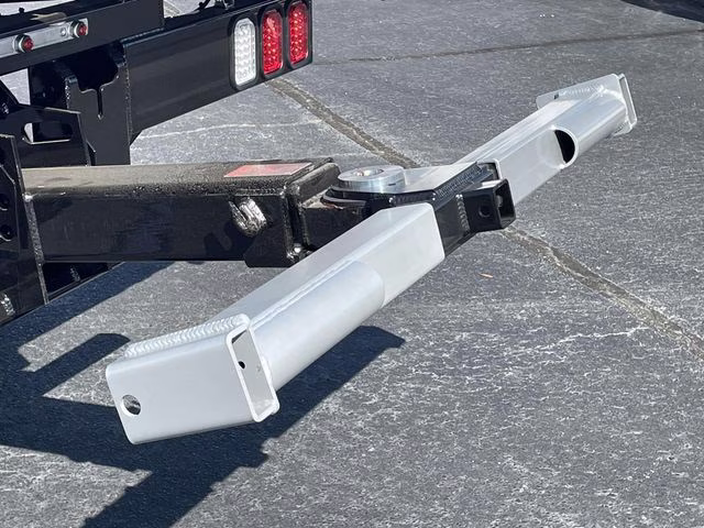 2026 Oxford White Ford Super Duty F-550 DRW XL 4X4 Chassis