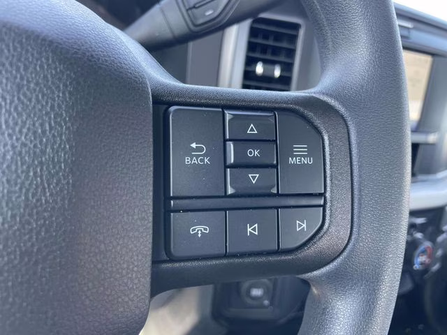 2026 Oxford White Ford Super Duty F-550 DRW XL 4X4 Chassis