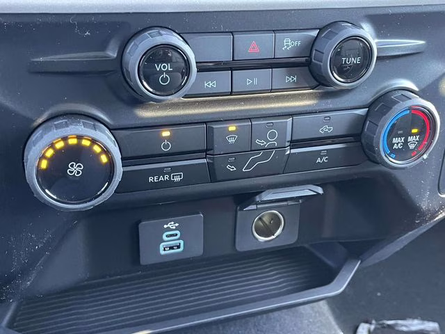 2026 Black Metallic Ford Super Duty F-250 SRW XL 4X4 Truck