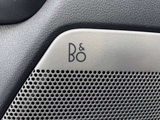 2026 Gray Metallic Ford Super Duty F-250 SRW Lariat 4X4 Truck