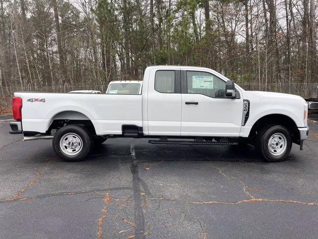 2026 Oxford White Ford Super Duty F-350 SRW XL 4X4 Truck