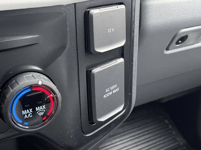 2026 Oxford White Ford Super Duty F-350 SRW XL 4X4 Truck