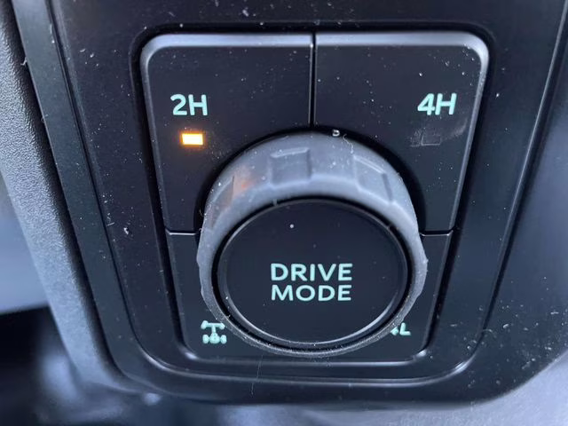 2026 Oxford White Ford Super Duty F-350 SRW XL 4X4 Truck