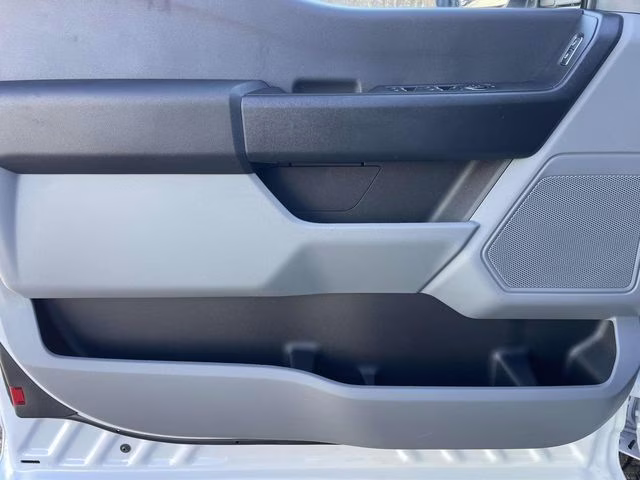 2026 Oxford White Ford Super Duty F-350 SRW XL 4X4 Truck