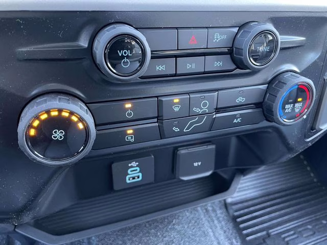 2026 Oxford White Ford Super Duty F-350 SRW XL 4X4 Truck